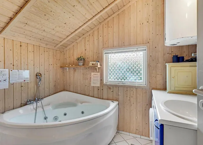 Amazing In Rudkobing With Sauna 度假居 *